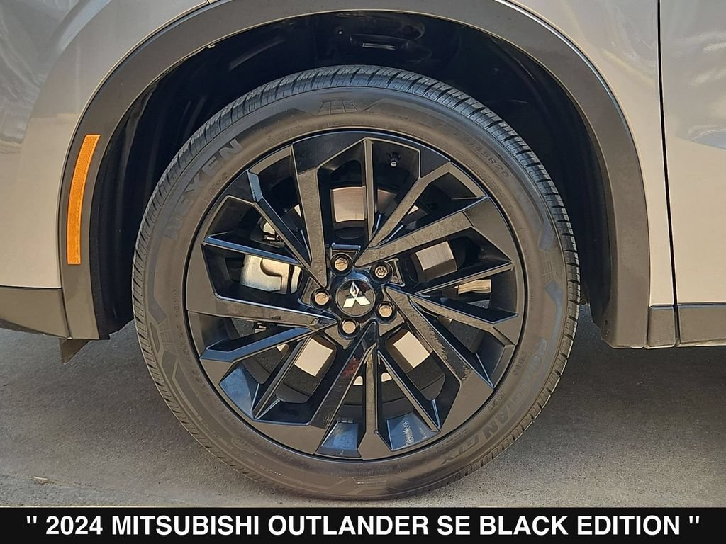 Used 2024 Mitsubishi Outlander SE Black Edition FWD image 36