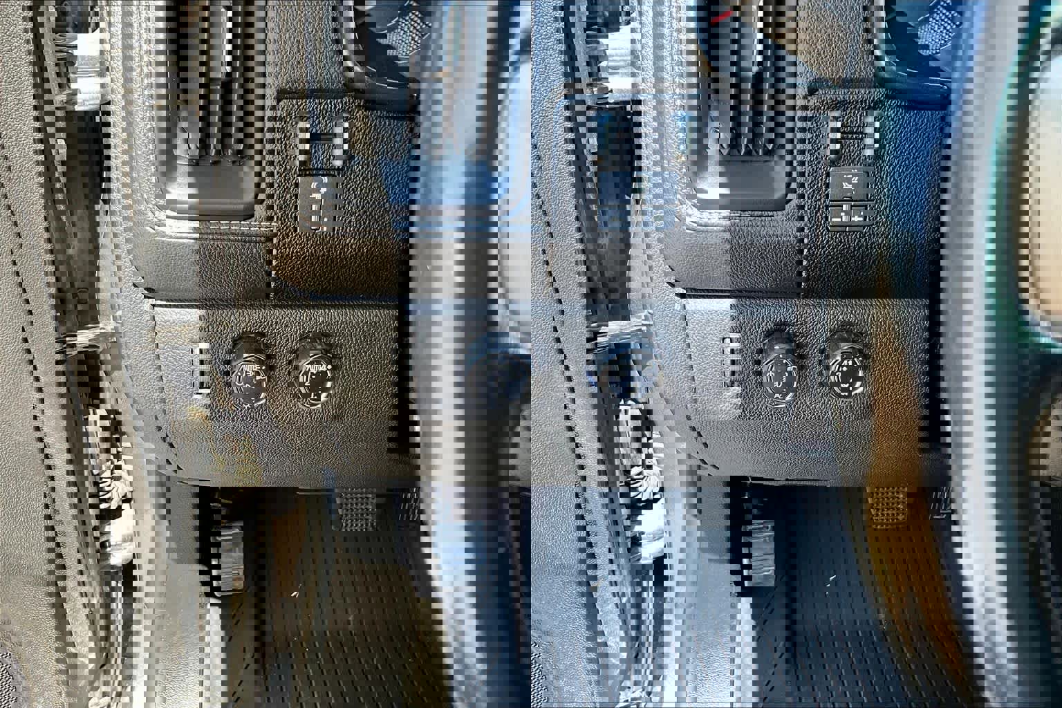 Used 2021 GMC Canyon Denali image 31