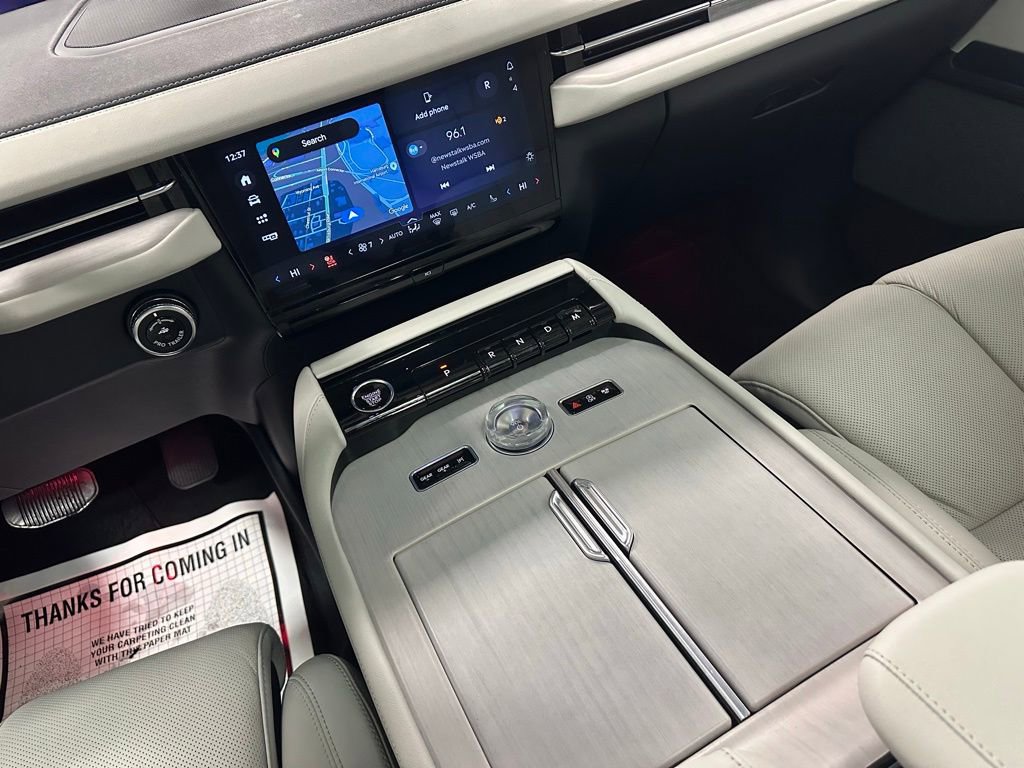 Used 2025 Lincoln Navigator L Reserve image 49