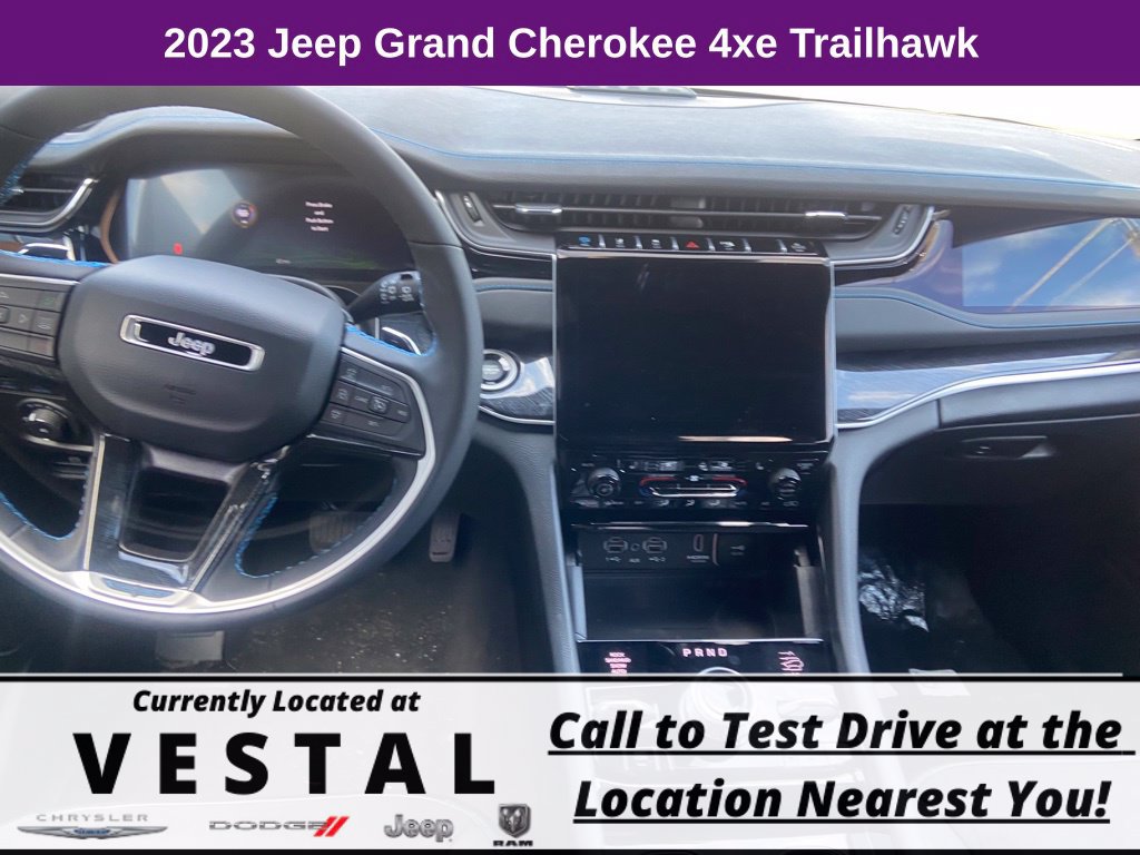 New 2023 Jeep Grand Cherokee Trailhawk w/ Advanced Protech Group II AWD/4WD image 19