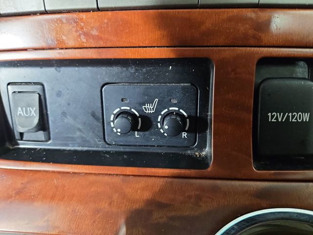 Used 2010 Toyota Highlander Limited image 26