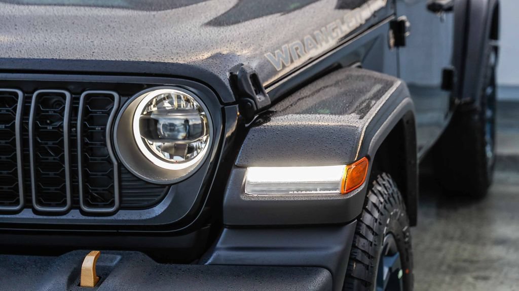 New 2026 Jeep Wrangler Unlimited Sport AWD/4WD image 5