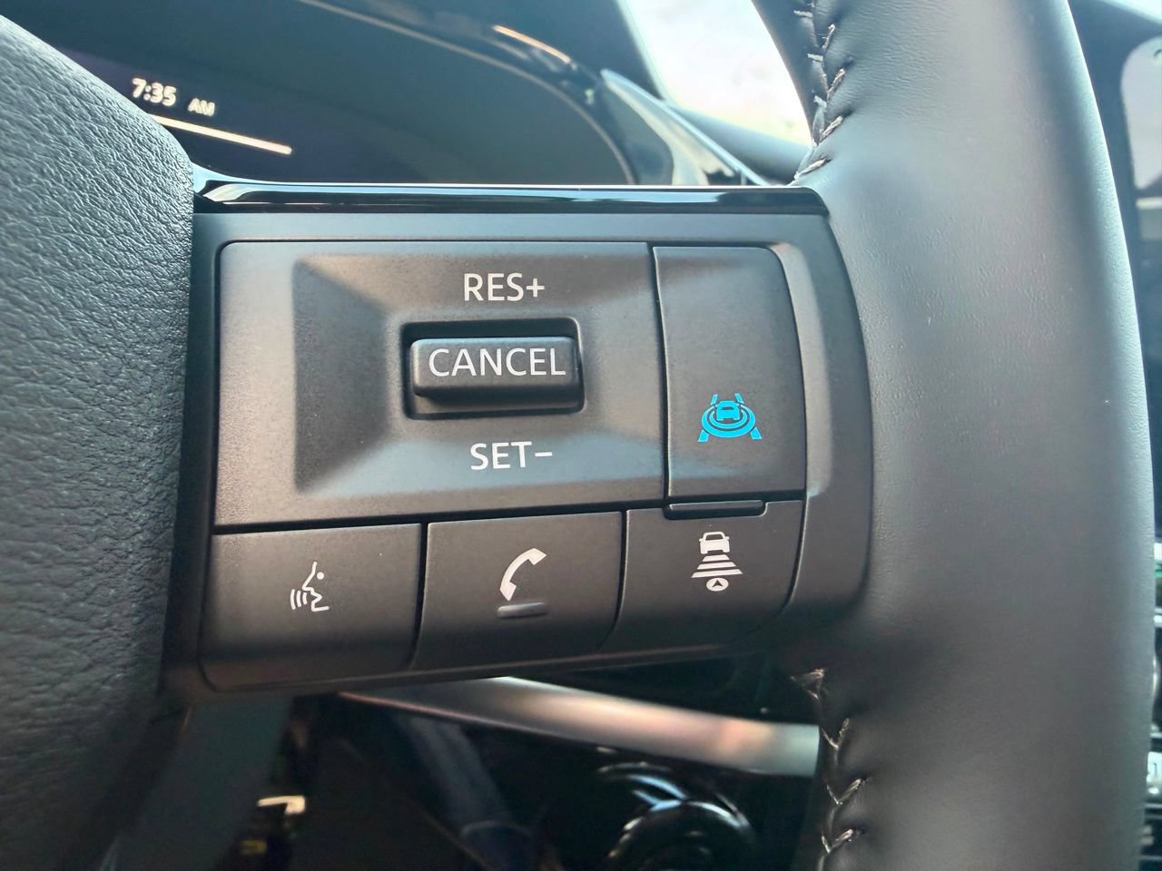 New 2026 Nissan Pathfinder SL FWD image 17