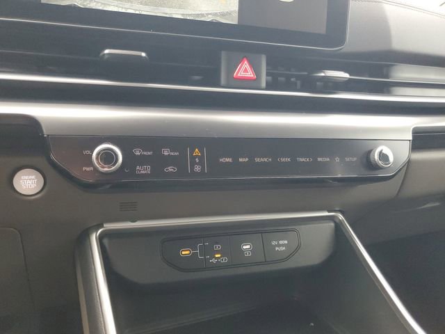 New 2026 Kia Carnival FWD image 24
