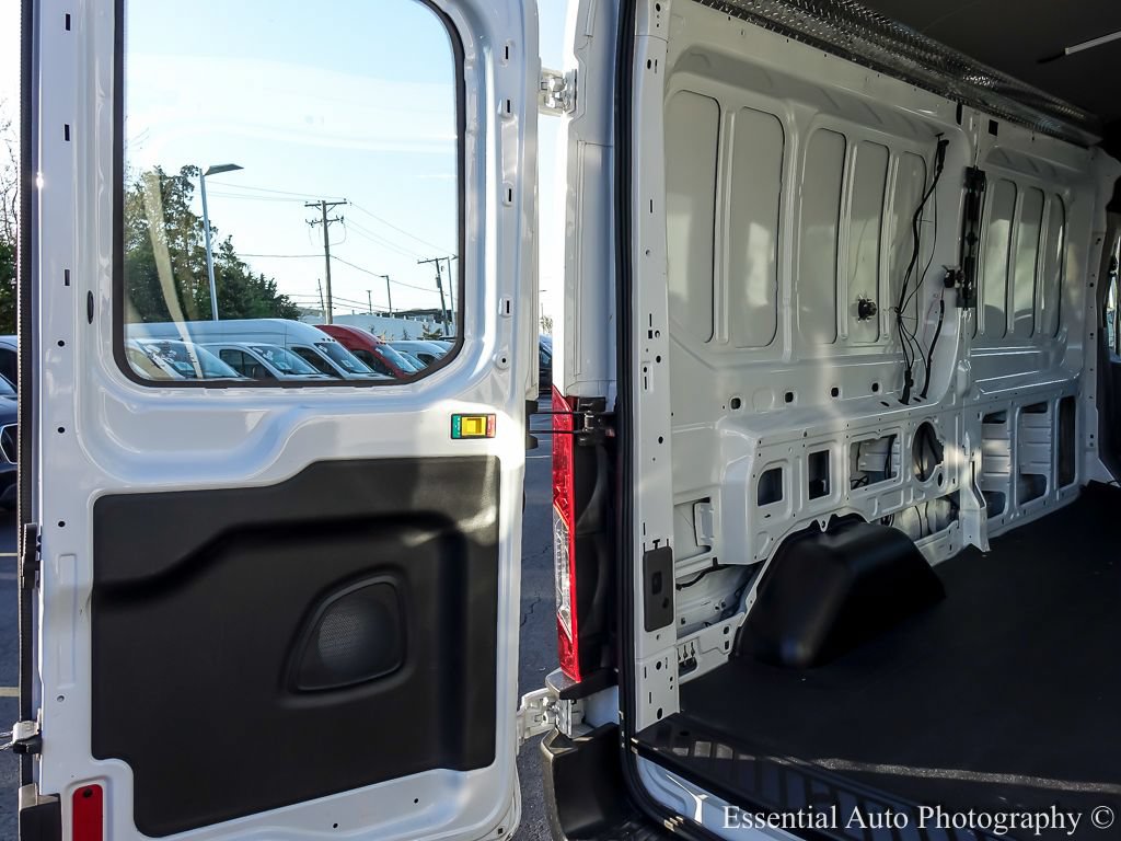 Used 2019 Ford Transit 250 148 Medium Roof RWD image 17