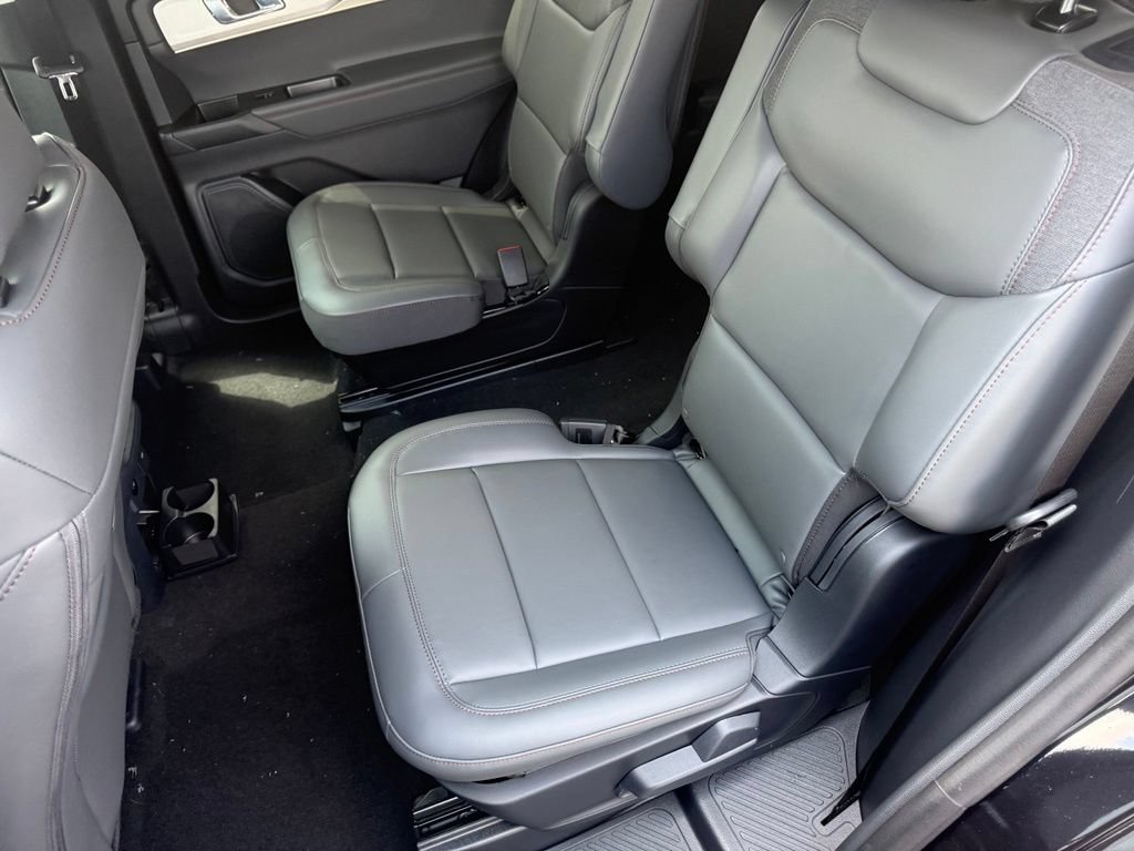 New 2026 Ford Explorer Active w/ Active Comfort Package AWD/4WD image 30