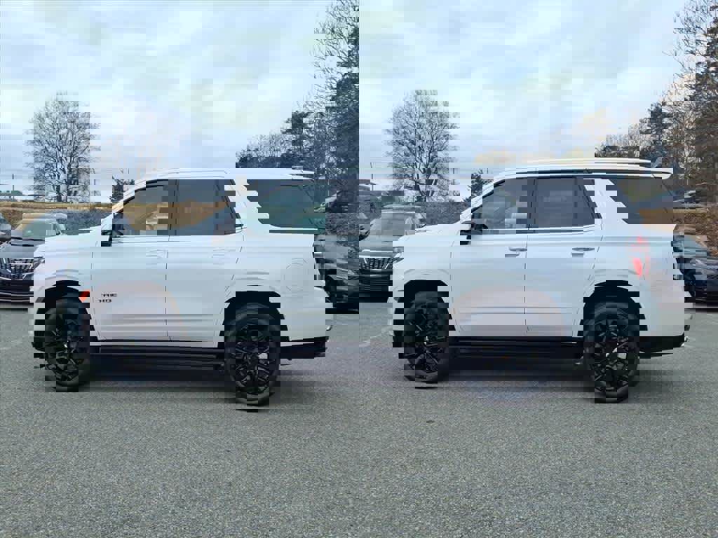 Used 2022 Chevrolet Tahoe Premier image 2