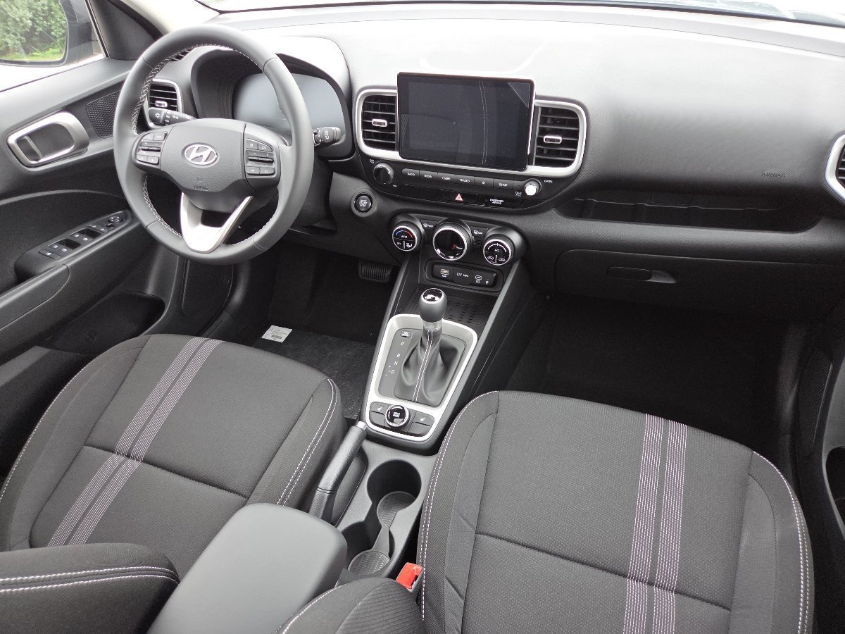 New 2026 Hyundai Venue SEL FWD image 26