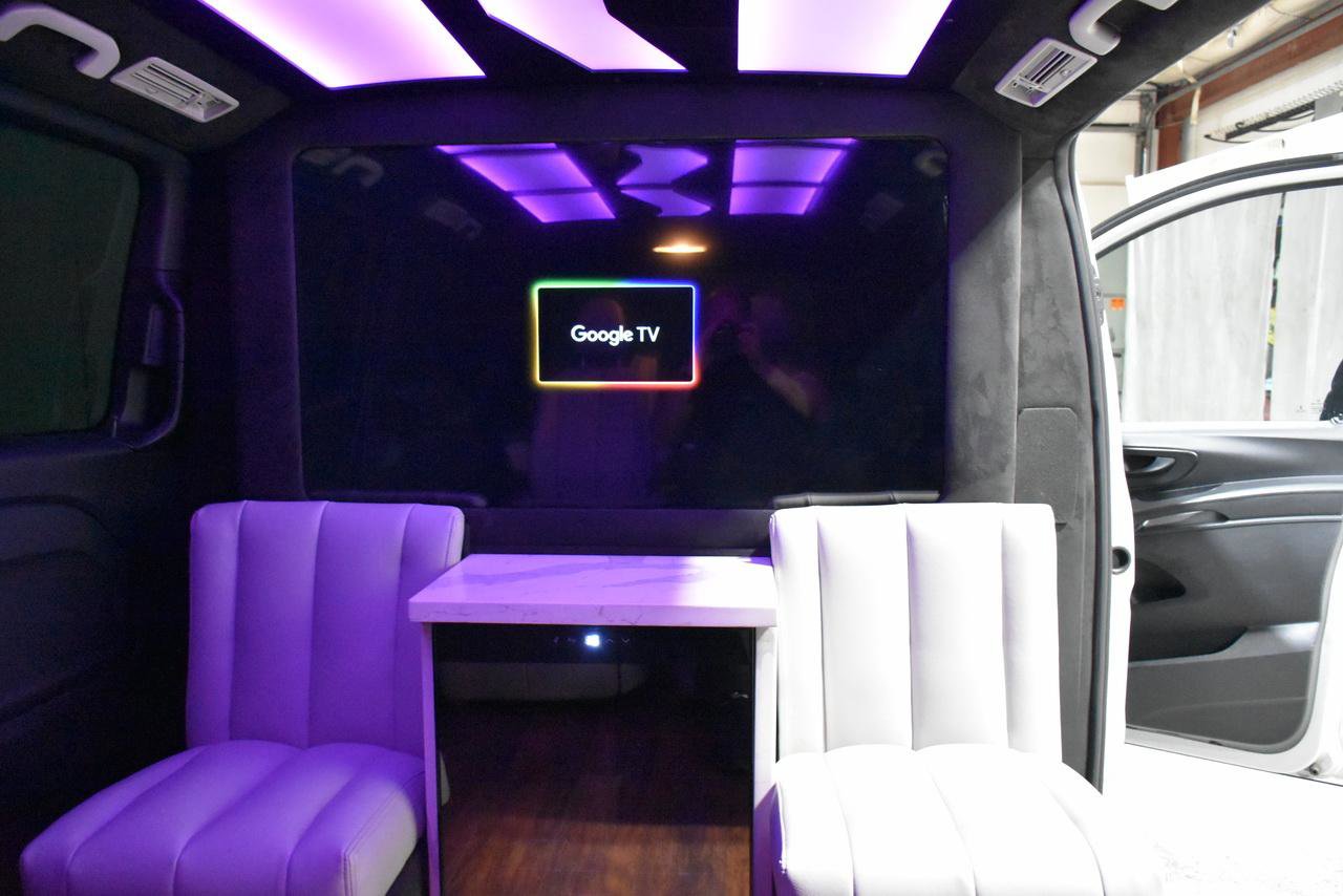 Used 2016 Mercedes-Benz Metris Passenger image 37