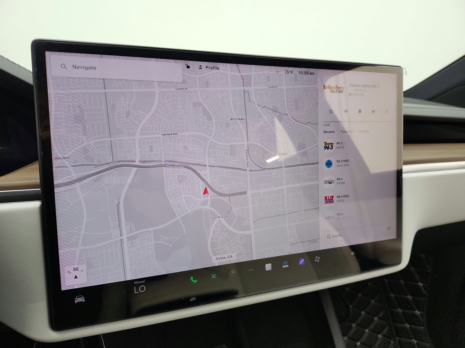 Used 2024 Tesla Model X image 13