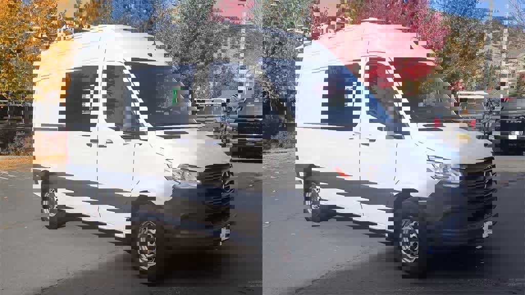 Used 2023 Mercedes-Benz Sprinter 2500 image 3