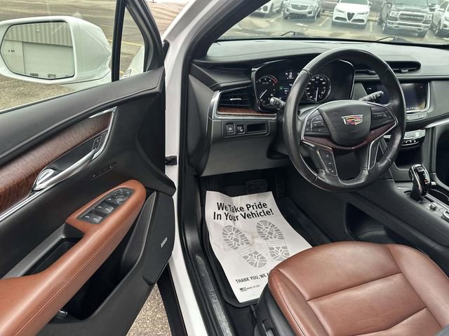 Used 2020 Cadillac XT5 Premium Luxury w/ LPO, Floor Liner Package image 15