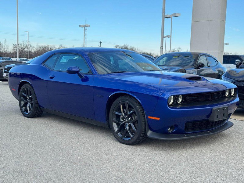 Used 2022 Dodge Challenger R/T w/ Blacktop Package video 2