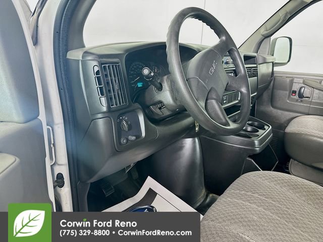 Used 2005 GMC Savana 2500 RWD image 10