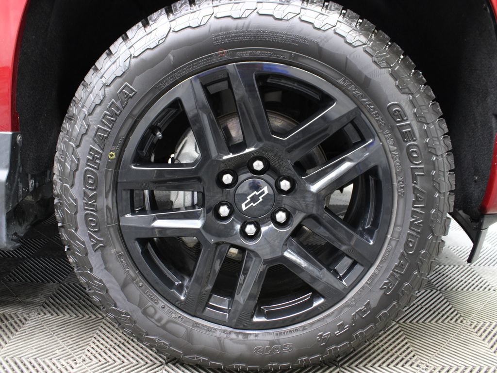 Used 2025 Chevrolet Silverado 1500 RST w/ Z71 Off-Road Package AWD/4WD image 13