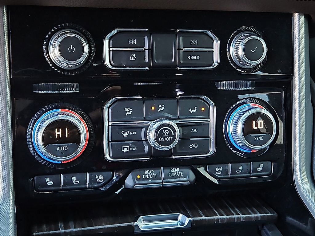 Used 2021 GMC Yukon Denali w/ Denali Premium Package image 26