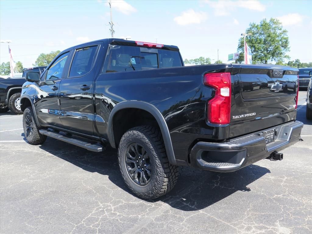 New 2026 Chevrolet Silverado 1500 ZR2 image 6