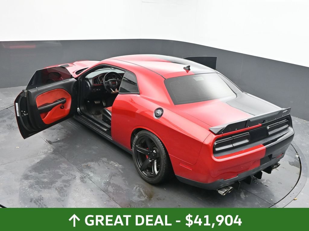 Used 2016 Dodge Challenger SRT Hellcat image 86