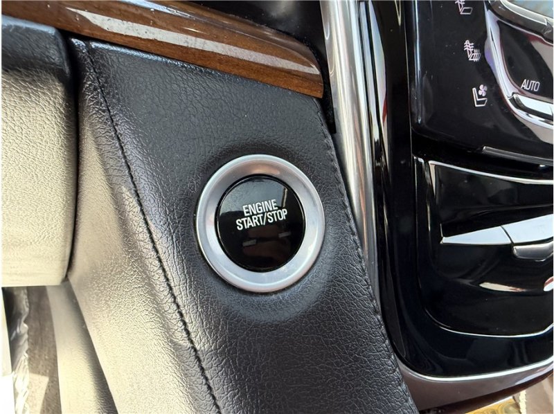 Used 2017 Cadillac Escalade Premium Luxury RWD image 41