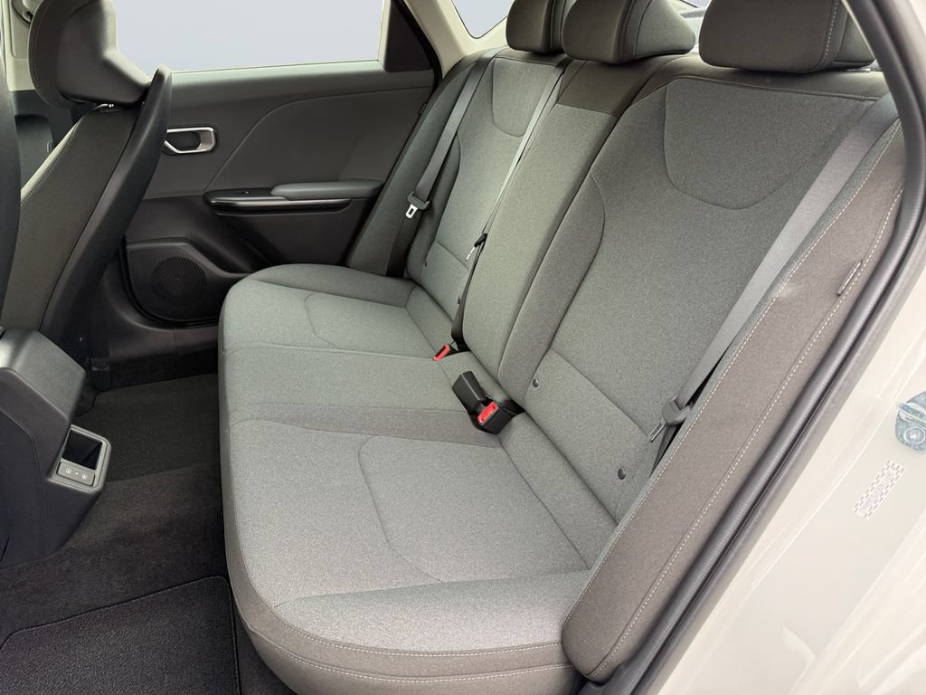 New 2026 Kia K4 FWD image 13