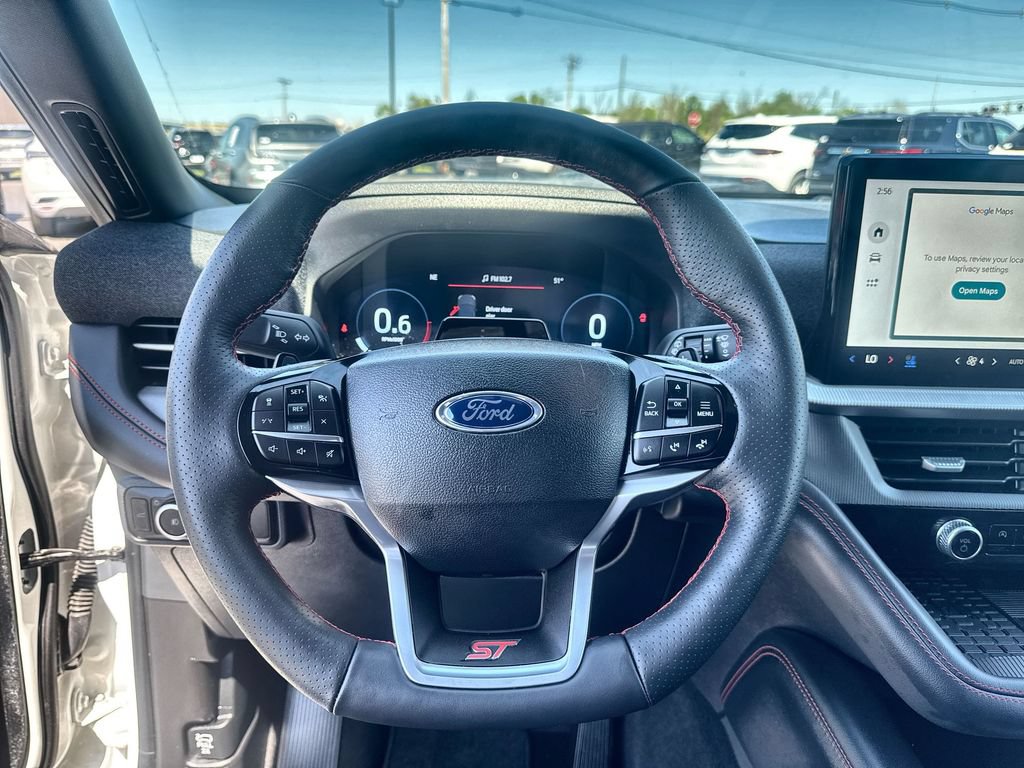 Used 2025 Ford Explorer ST AWD/4WD image 14