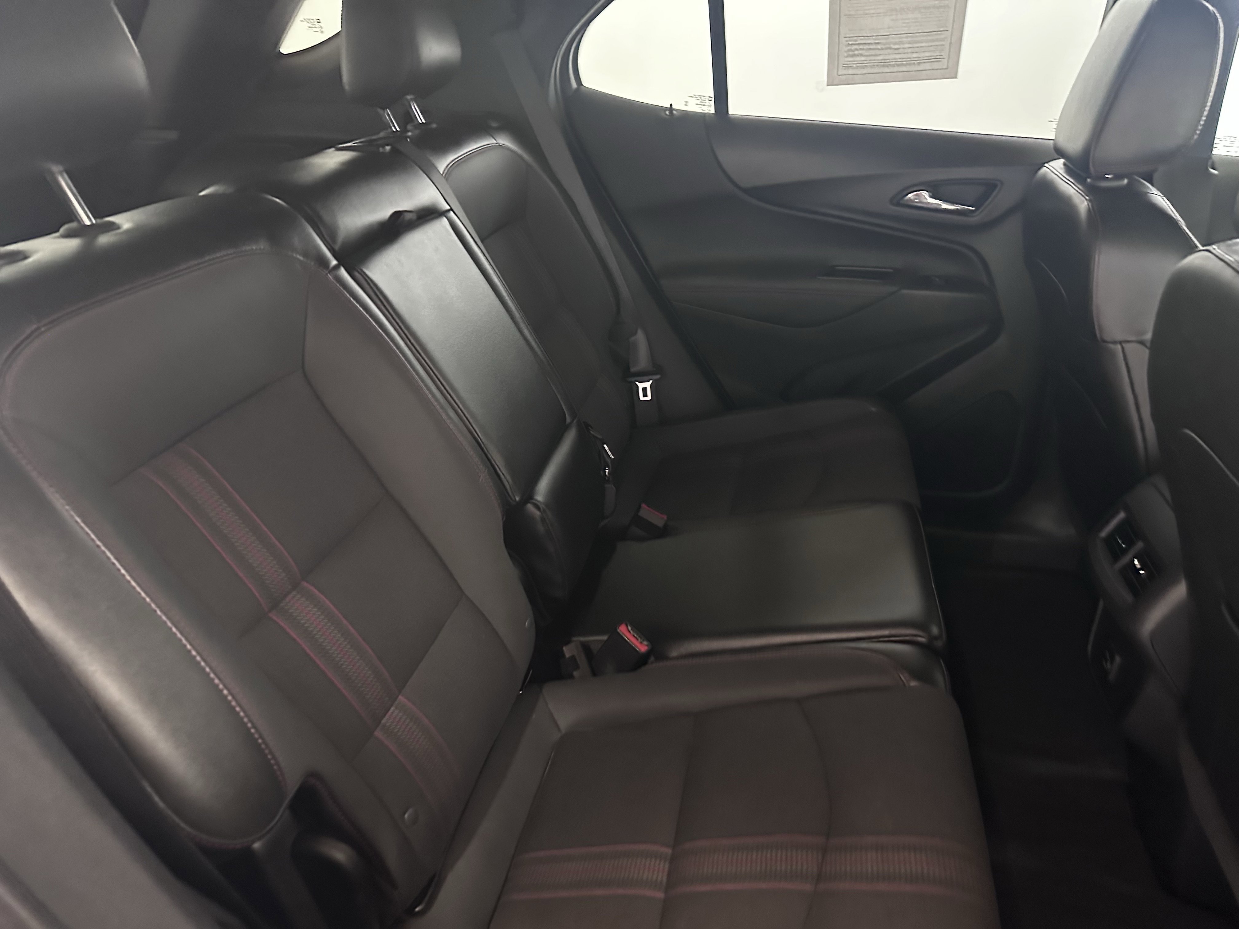 Used 2023 Chevrolet Equinox RS image 35