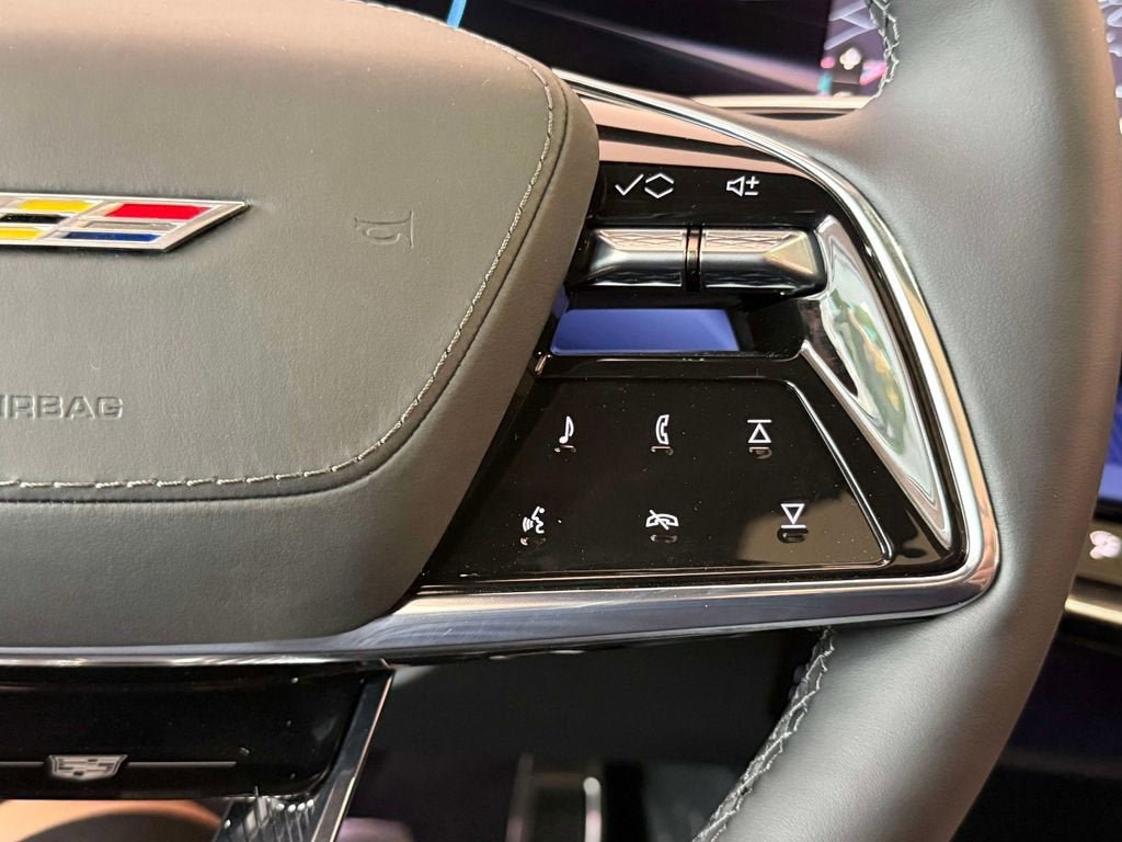 New 2026 Cadillac Optiq V AWD/4WD image 19
