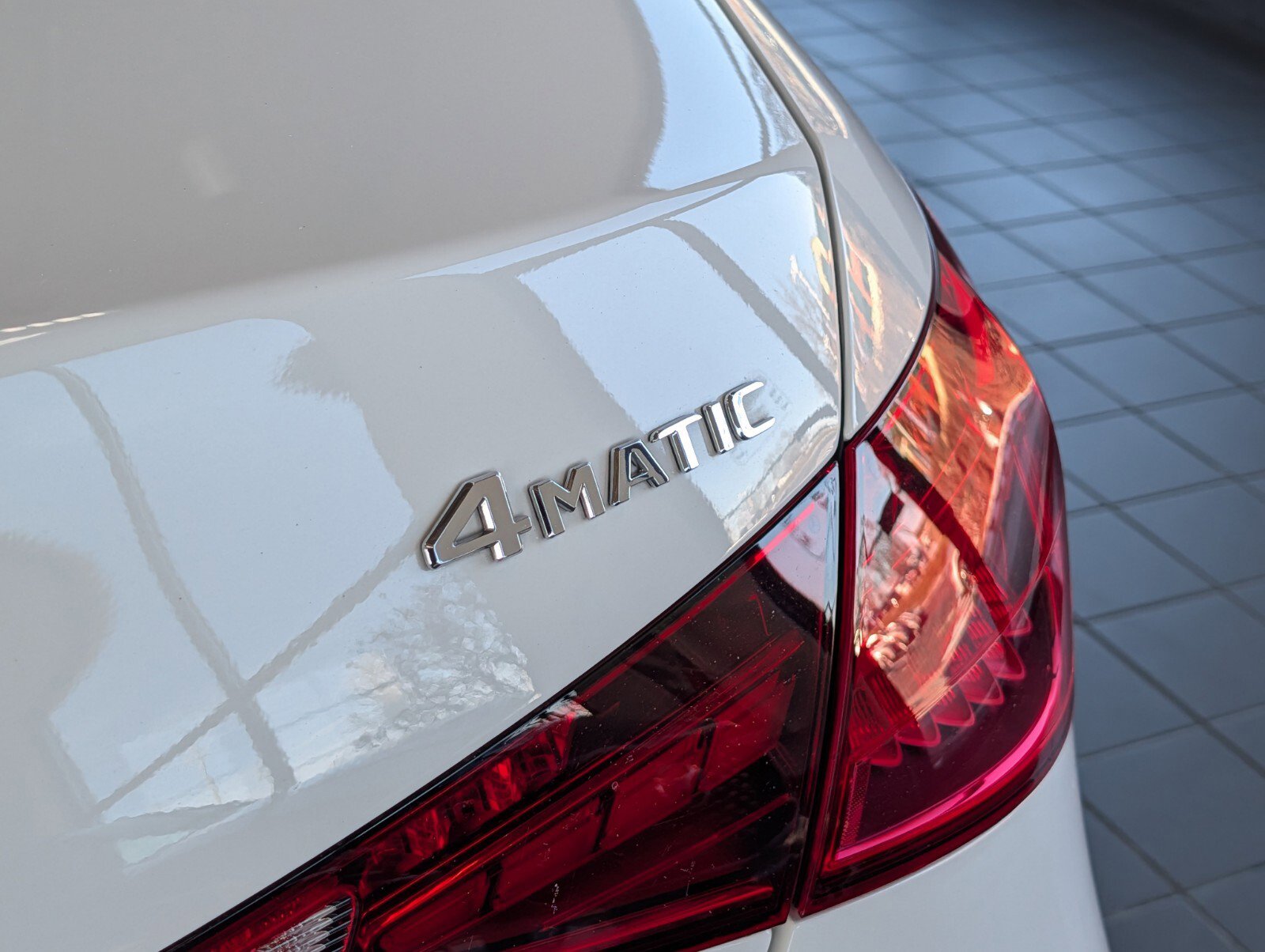 Used 2024 Mercedes-Benz C 300 4MATIC Sedan image 5