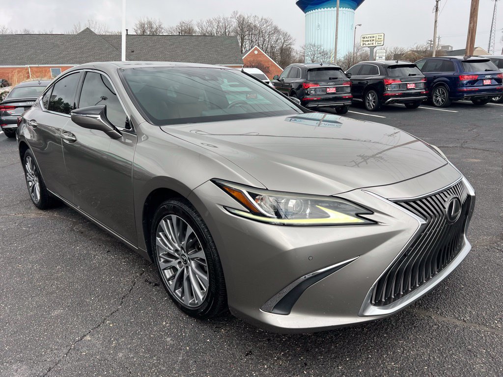 Used 2019 Lexus ES 350 w/ Premium Package FWD image 4