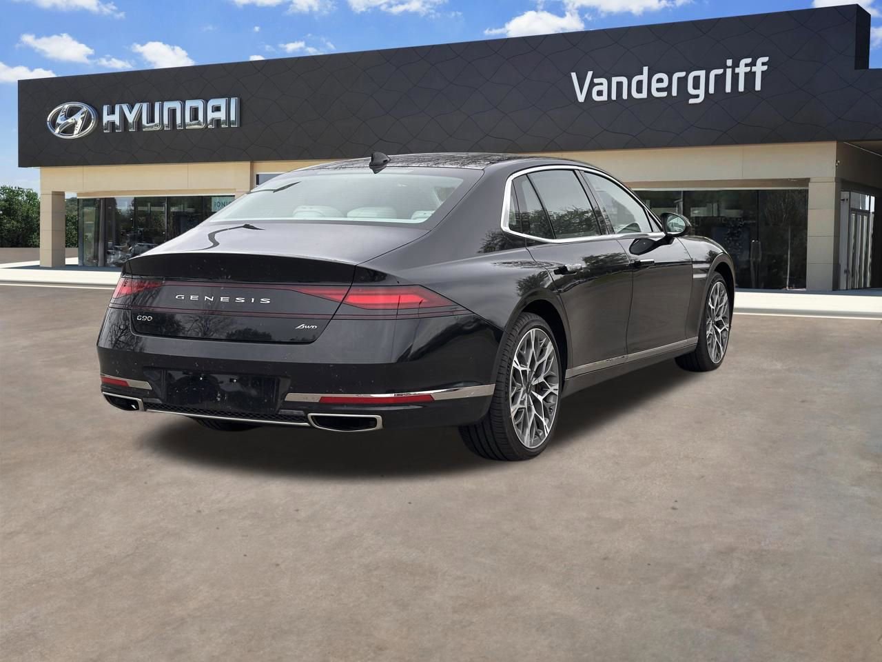 Used 2025 Genesis G90 3.5T image 10