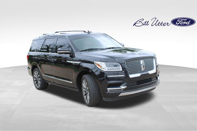 Used 2021 Lincoln Navigator Reserve w/ Luxury Package AWD/4WD image 3