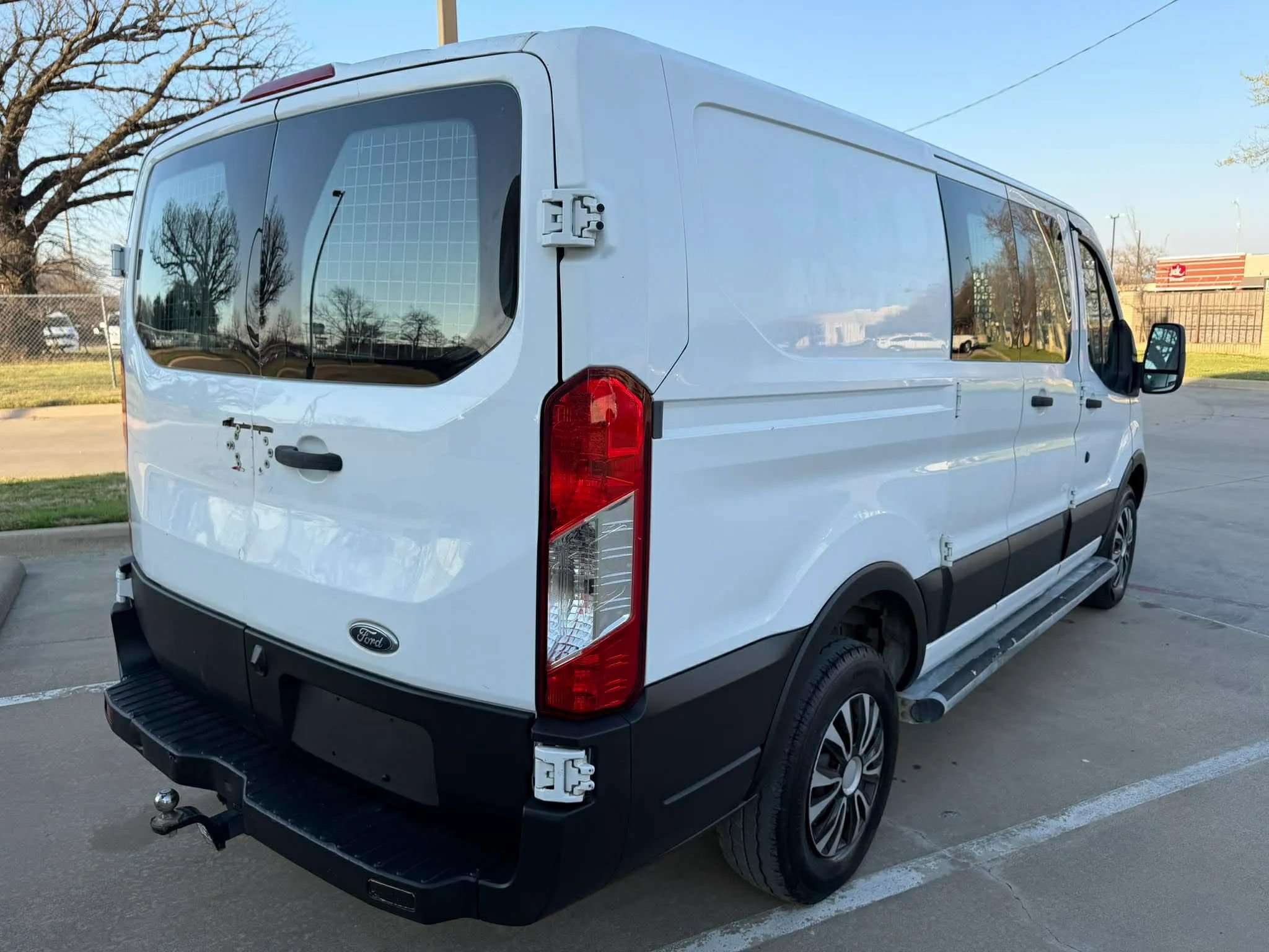 Used 2016 Ford Transit 250 130 Low Roof w/ Exterior Upgrade Package RWD image 5