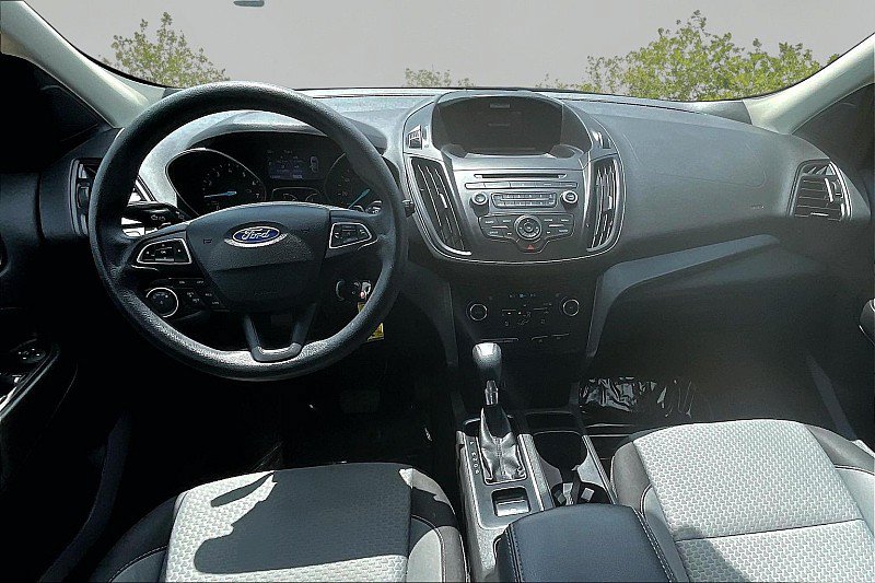 Used 2017 Ford Escape SE AWD/4WD image 7