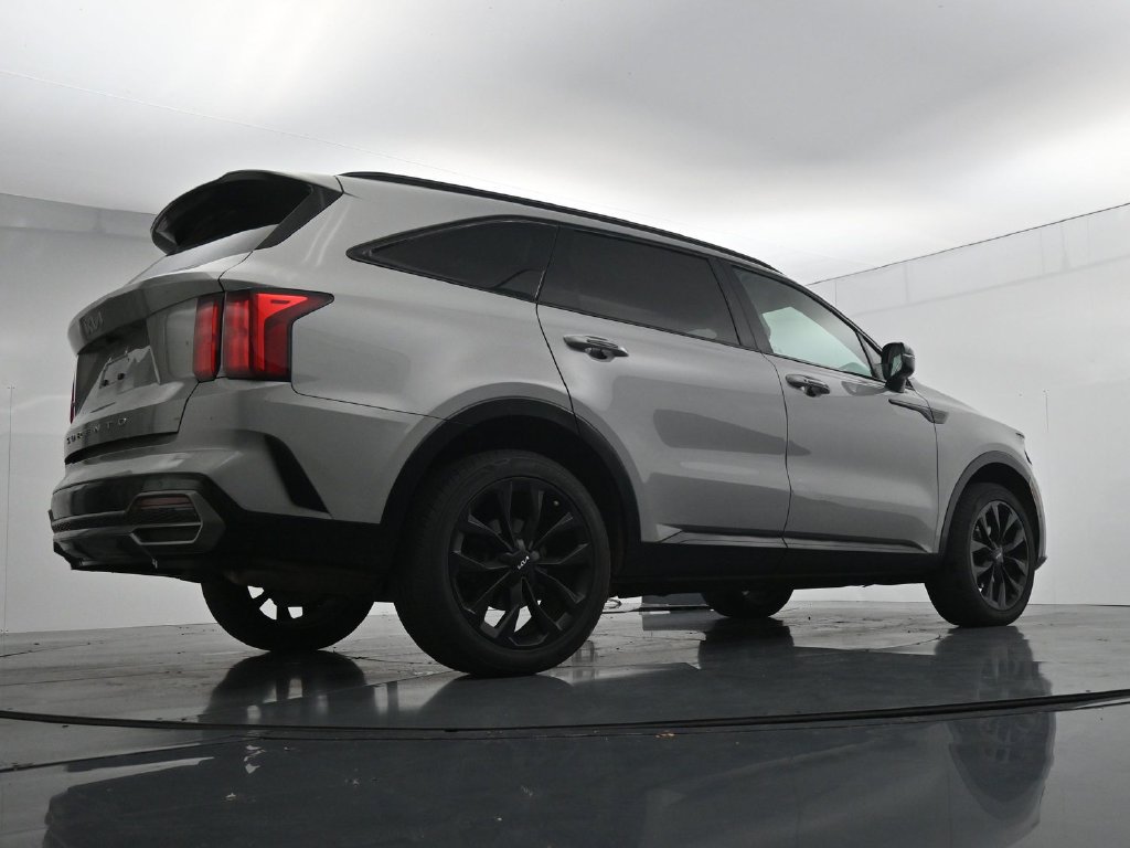 Used 2022 Kia Sorento SX AWD/4WD image 23