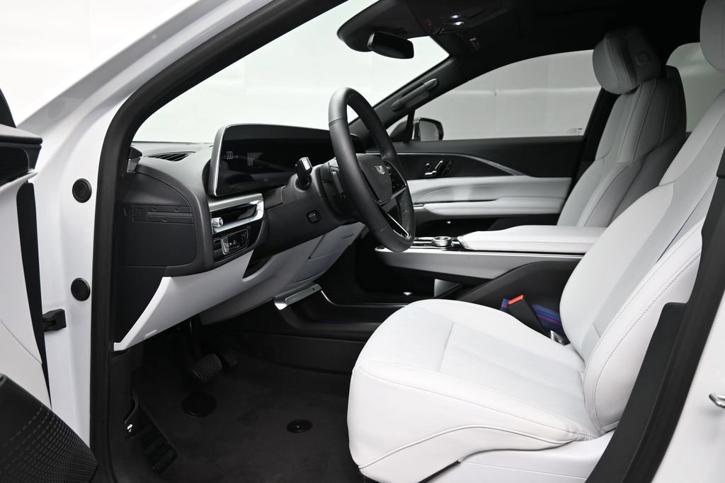 Certified 2024 Cadillac Lyriq Sport AWD/4WD image 9