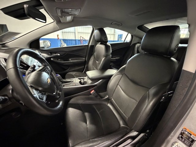 Used 2018 Chevrolet Volt Premier w/ Driver Confidence Package image 21