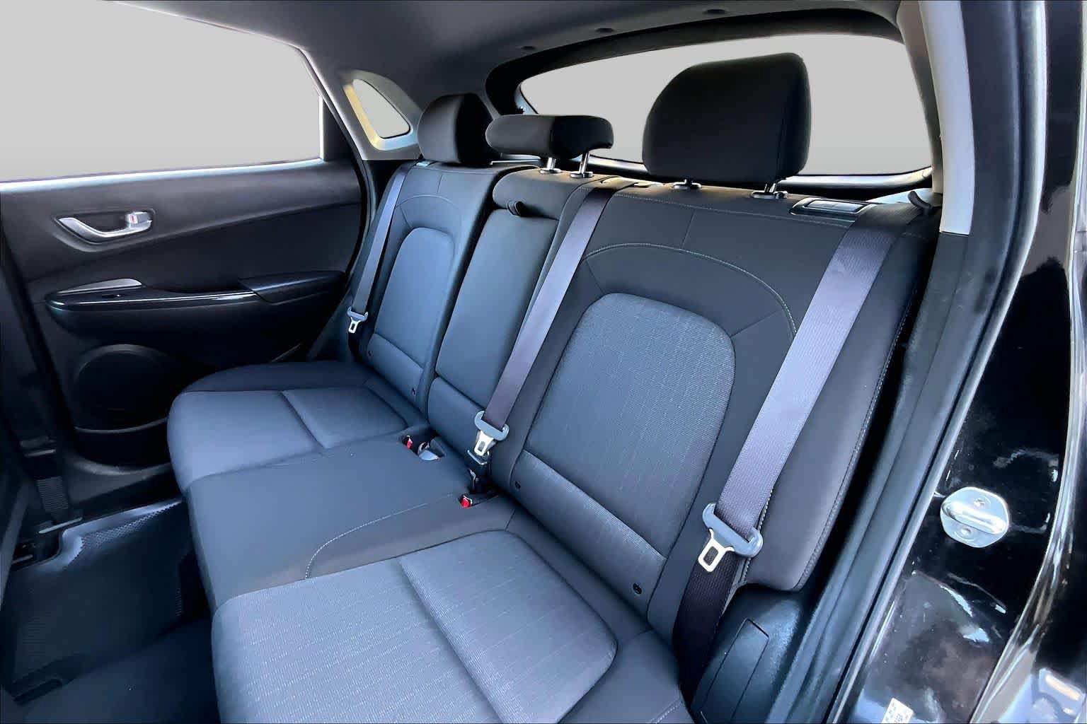 Used 2022 Hyundai Kona SEL w/ Convenience Package FWD image 21