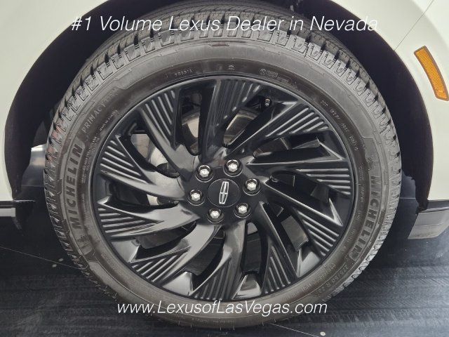 Used 2026 Lincoln Navigator Reserve w/ Jet Appearance Package AWD/4WD image 9