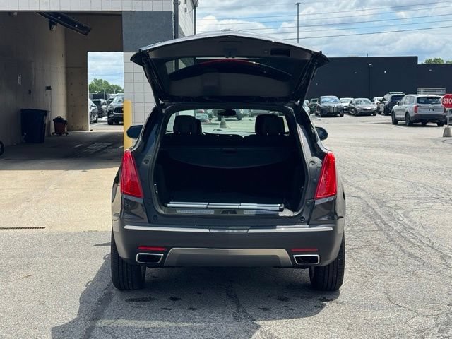 Used 2017 Cadillac XT5 Platinum w/ Driver Assist Package AWD/4WD image 34