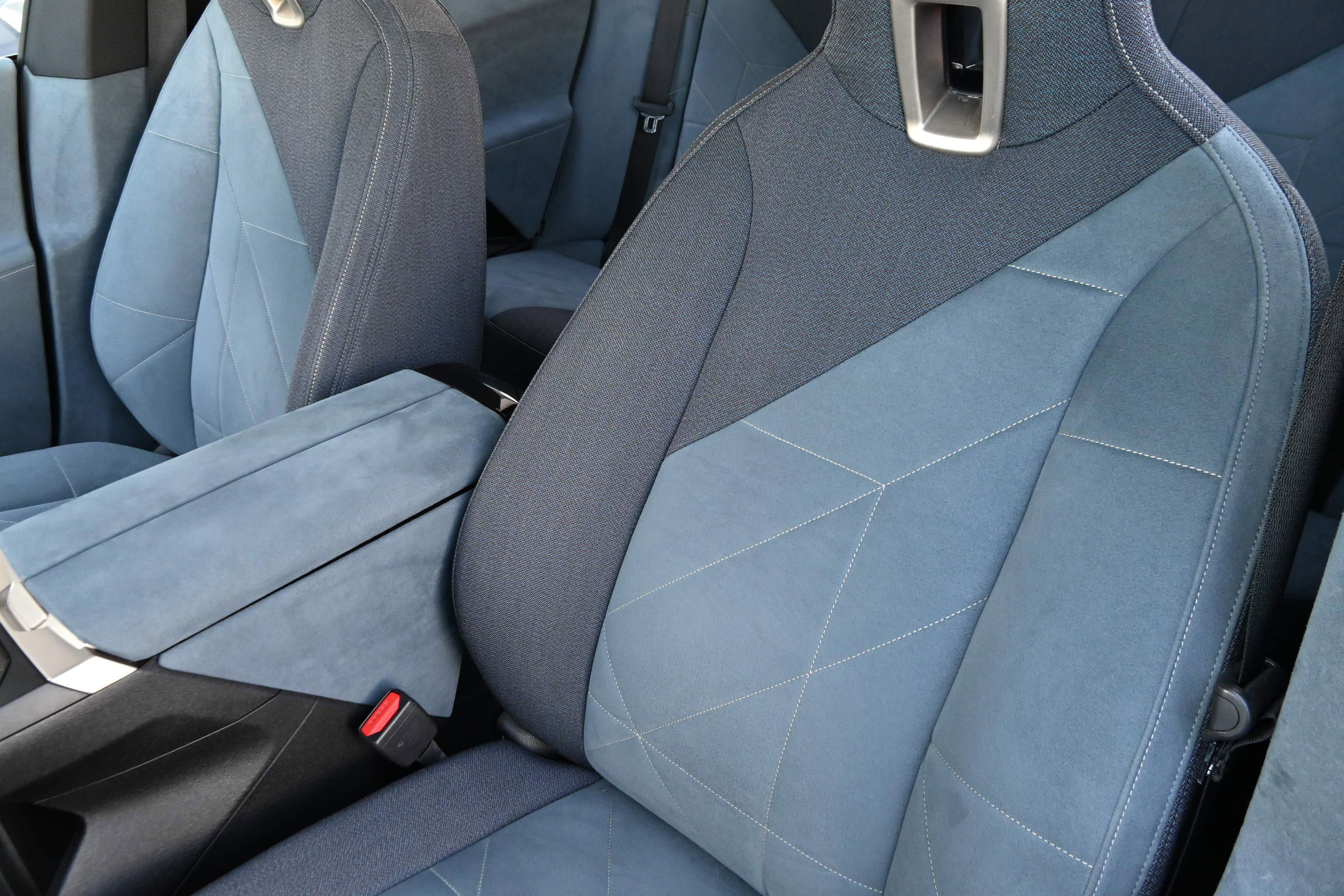 Certified 2024 BMW iX xDrive50 w/ Premium Package image 9