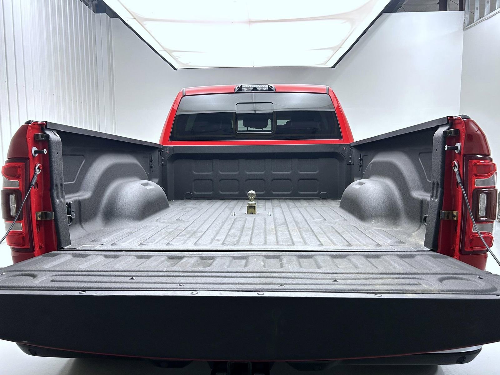 Used 2020 RAM 3500 Laramie image 21