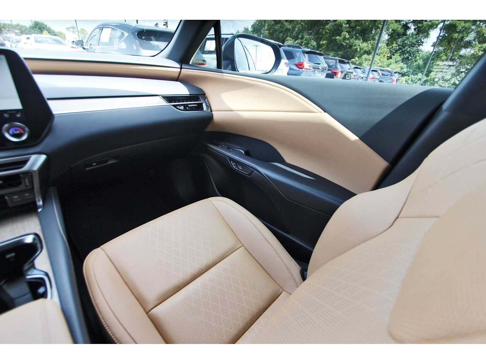 Used 2025 Lexus RX 350 Premium Plus FWD image 8