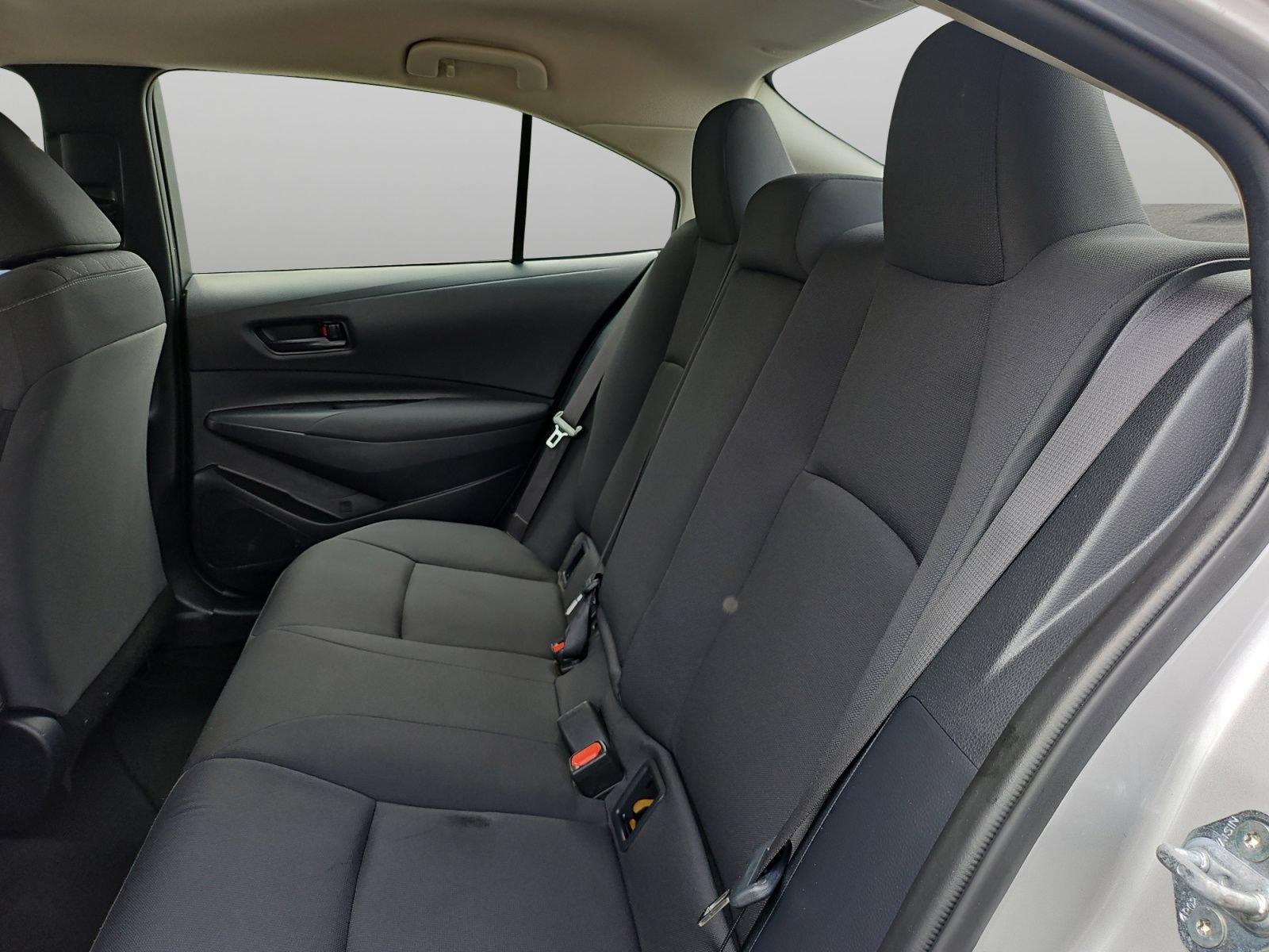 Used 2025 Toyota Corolla LE FWD image 42