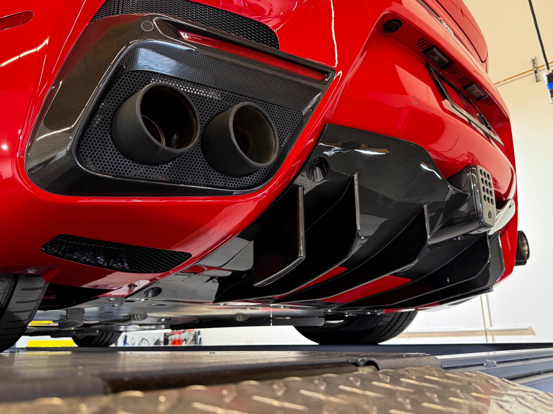 Used 2017 Ferrari F12tdf image 96