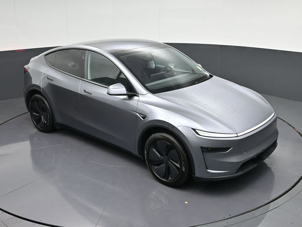 Used 2026 Tesla Model Y 2WD image 23
