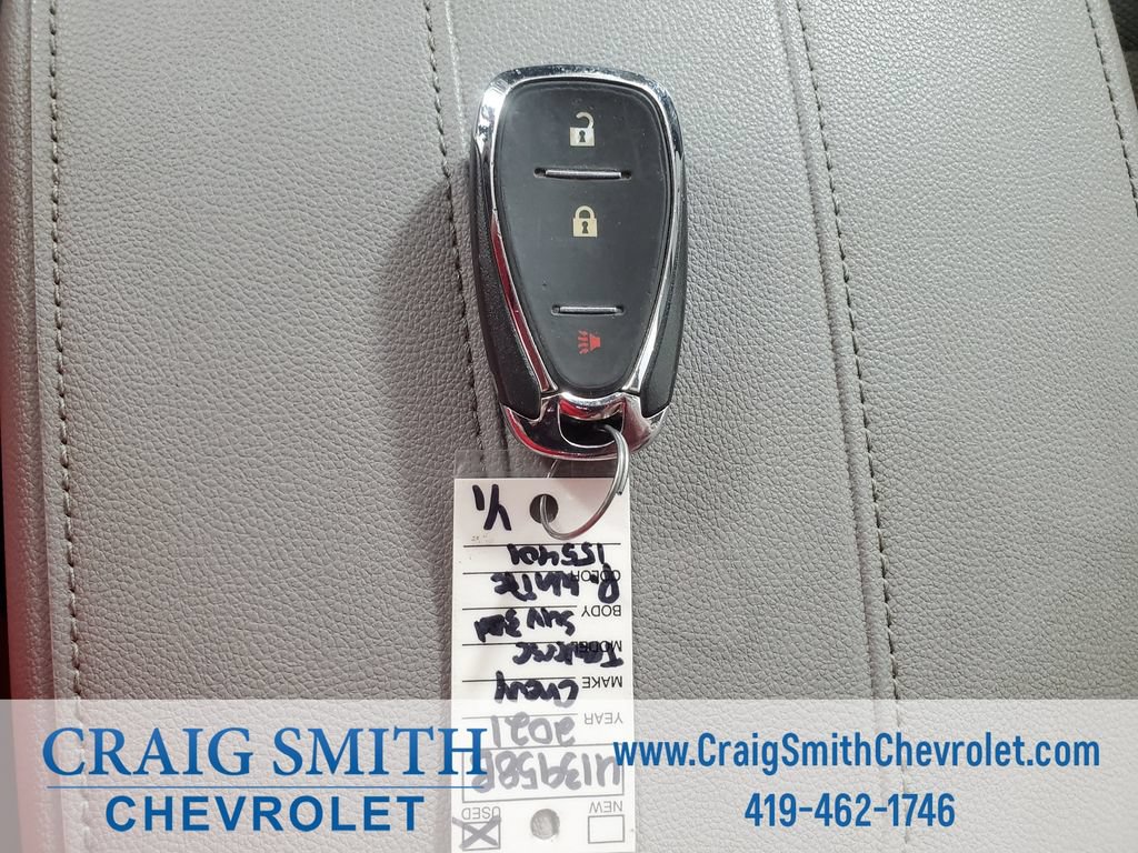 Used 2021 Chevrolet Traverse LT FWD image 28