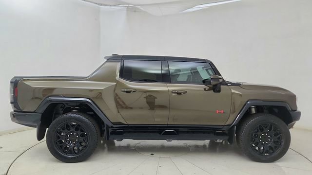 Used 2025 GMC Hummer EV 2X w/ LPO, Sport Package image 6
