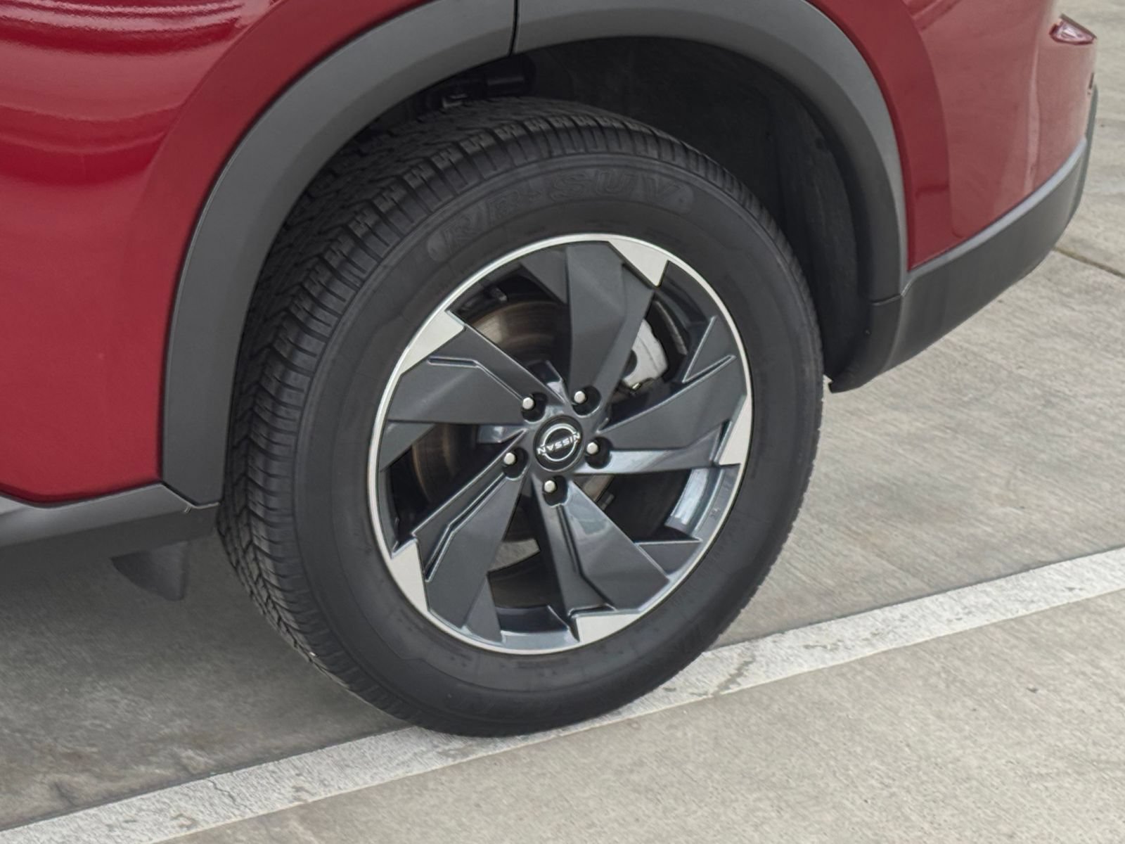 Used 2025 Nissan Rogue SV AWD/4WD image 31