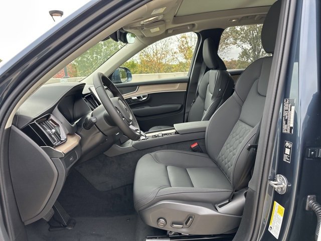 New 2026 Volvo XC90 B6 Plus image 13
