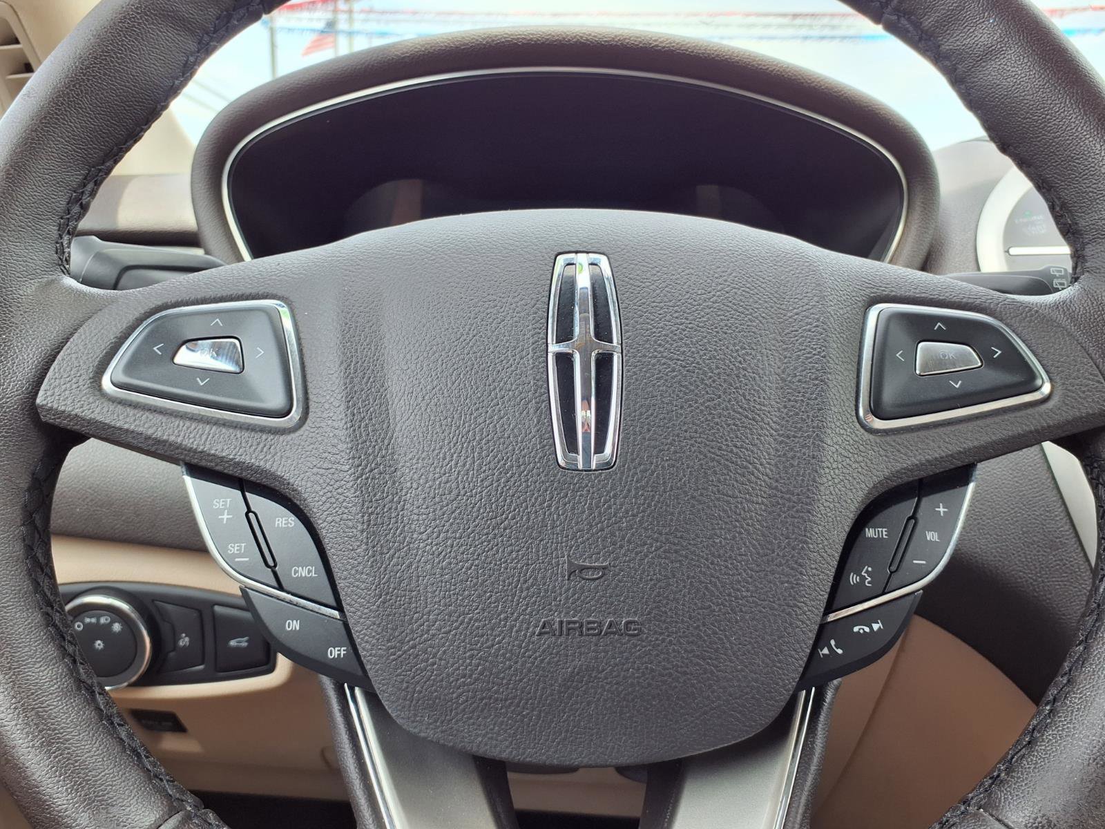 Used 2017 Lincoln MKC Premiere FWD image 15